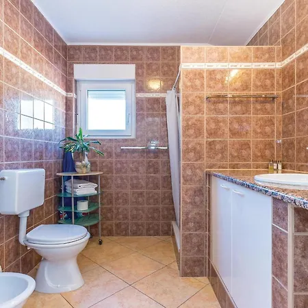 Apartment 1 Bedroom Amazing In *